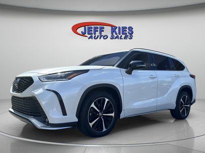 Used 2022 Toyota Highlander XSE