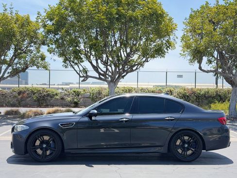 Used 2013 BMW M5 RWD image 8