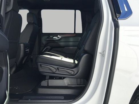 Certified 2025 GMC Yukon XL Denali image 28