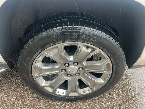 Used 2016 GMC Yukon Denali w/ Open Road Package image 7