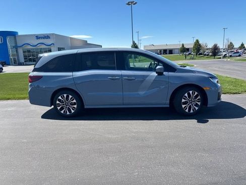 New 2026 Honda Odyssey Elite image 2