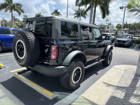 Used 2022 Ford Bronco Outer Banks w/ Sasquatch Package AWD/4WD image 5