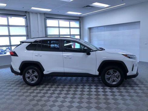 Certified 2025 Toyota RAV4 LE image 35