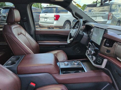 Certified 2024 Ford Expedition Max Limited AWD/4WD image 10