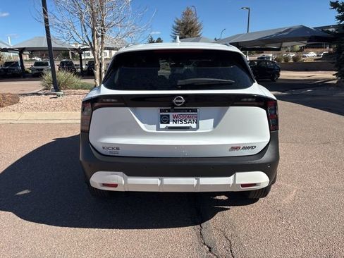 Certified 2025 Nissan Kicks SR AWD/4WD image 8