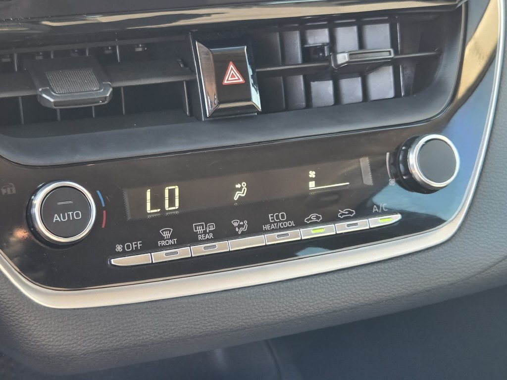 Used 2026 Toyota Corolla LE FWD image 20