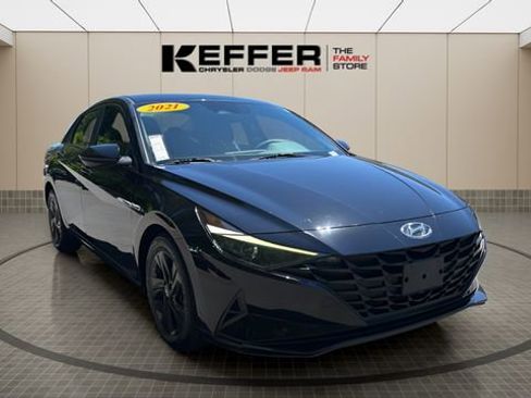 Used 2021 Hyundai Elantra SEL FWD image 8