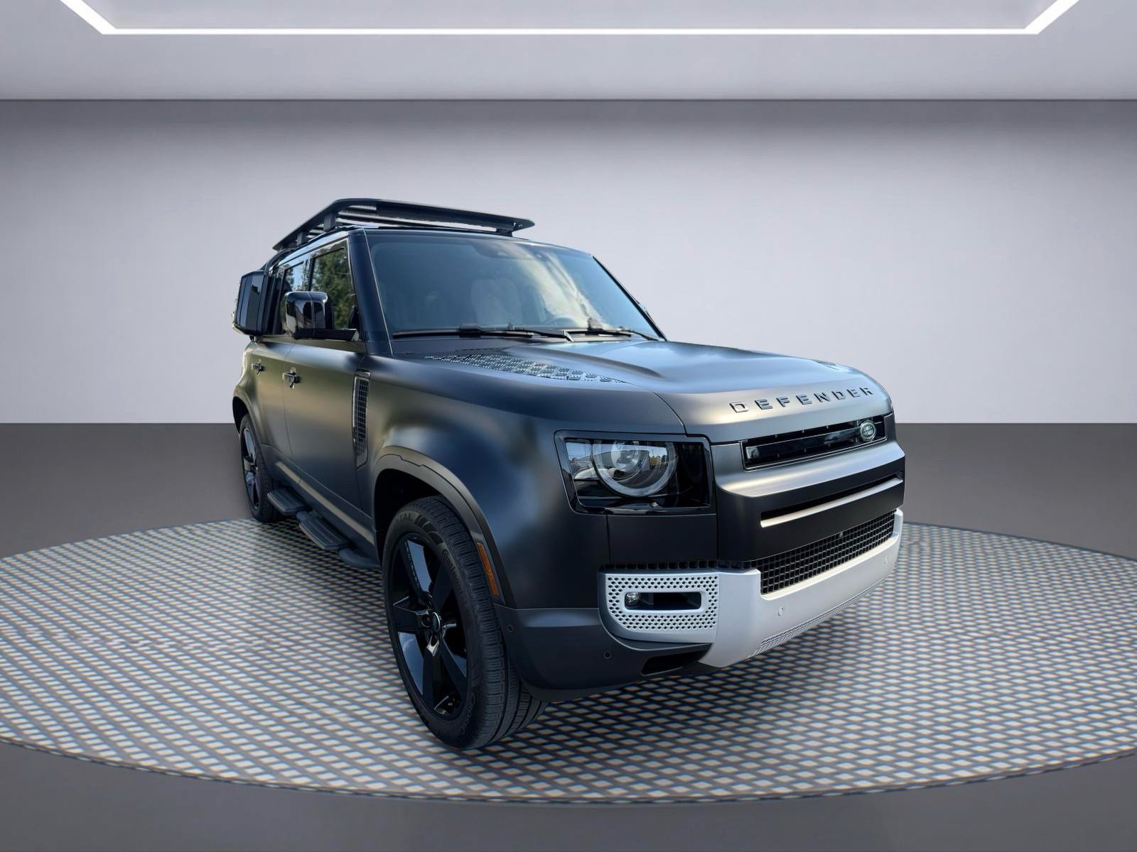 Used 2024 Land Rover Defender 110 S AWD/4WD image 9