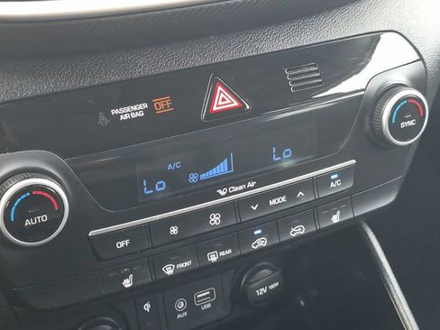 Used 2020 Hyundai Tucson Sport FWD image 11