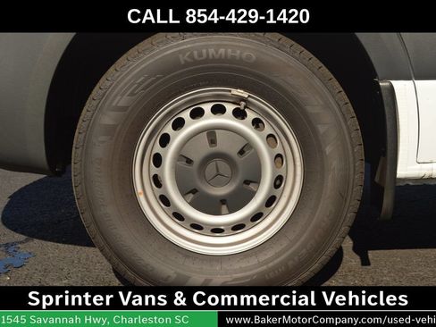 Used 2025 Mercedes-Benz Sprinter 2500 image 17