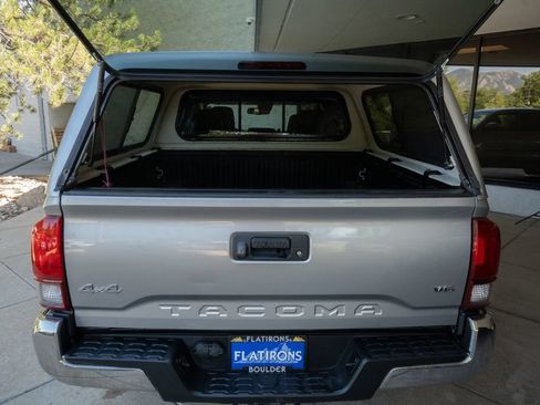 Used 2019 Toyota Tacoma SR5 AWD/4WD image 20
