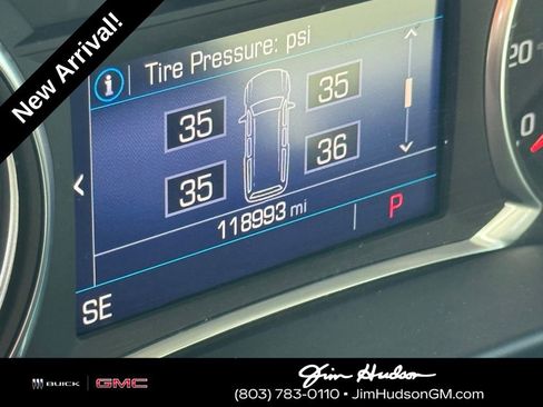 Used 2020 GMC Acadia SLT image 3