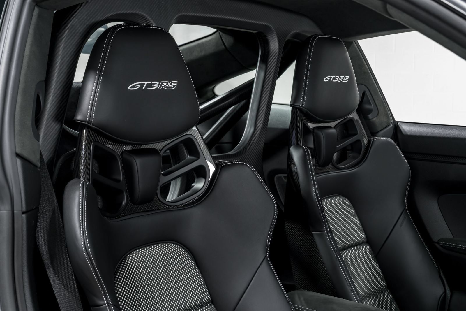 Used 2025 Porsche 911 GT3 RS RWD image 36