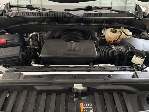 Used 2022 Chevrolet Silverado 1500 LTZ w/ LTZ Premium Package AWD/4WD image 37