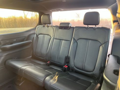 Used 2023 Jeep Wagoneer Series II w/ Convenience Group I image 44