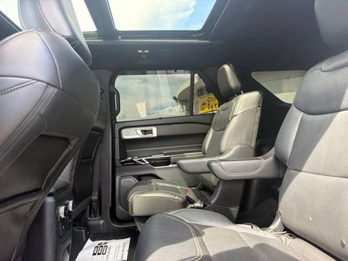 Used 2022 Ford Explorer ST w/ Equipment Group 401A AWD/4WD image 19