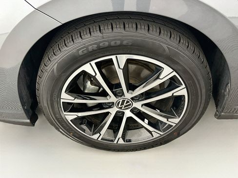 Used 2025 Volkswagen Jetta Sport FWD image 11