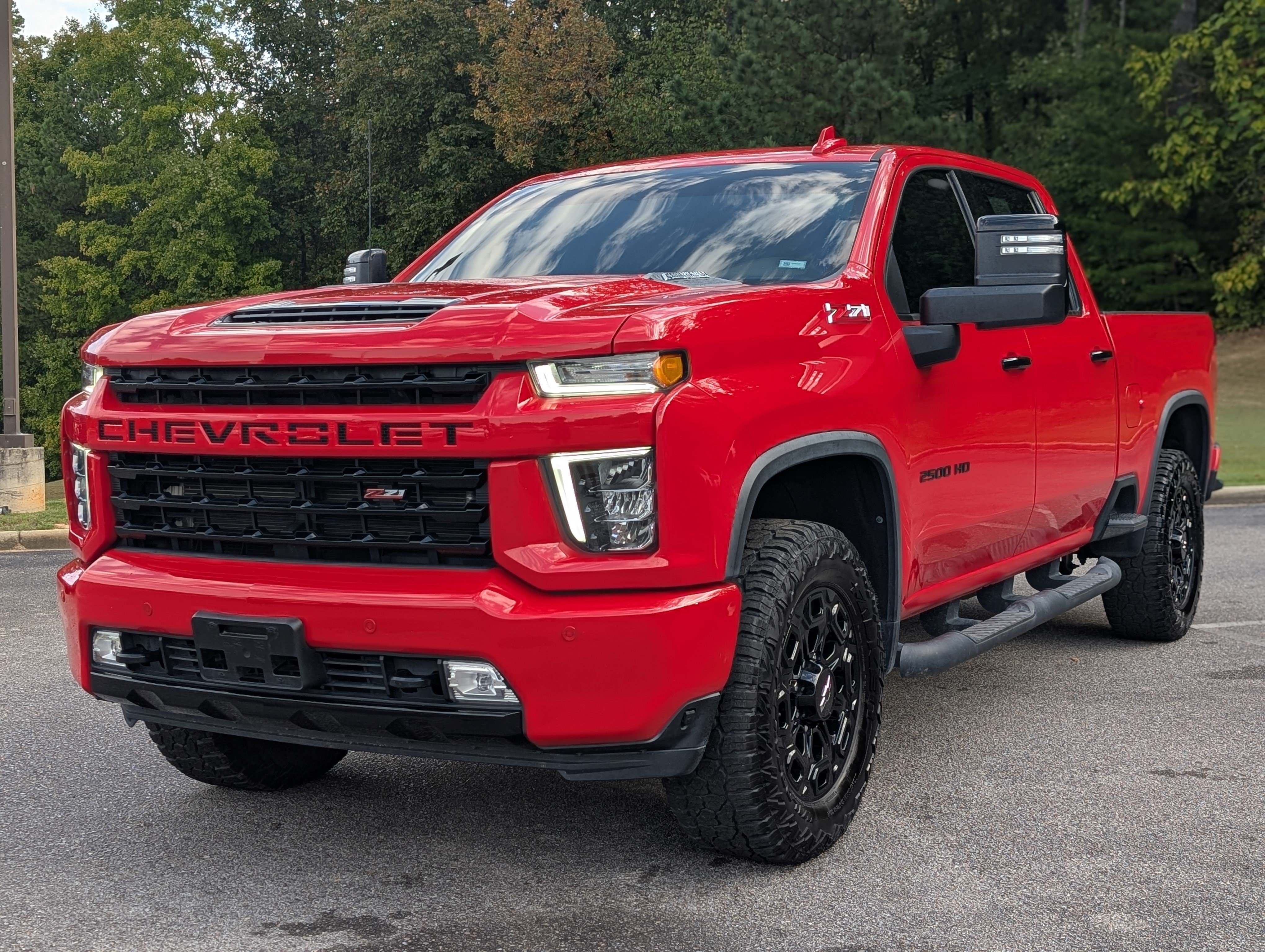 Used 2022 Chevrolet Silverado 2500 LTZ w/ LTZ Plus Package AWD/4WD image 5