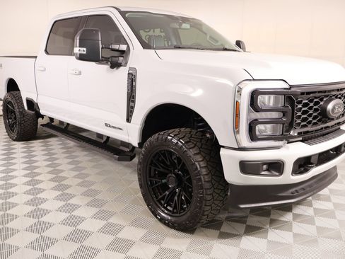 Used 2026 Ford F250 XLT w/ XLT Premium Package AWD/4WD image 1