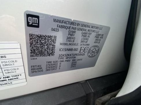 Used 2023 GMC Yukon XL Denali Ultimate w/ LPO, Floor Liner Package AWD/4WD image 28