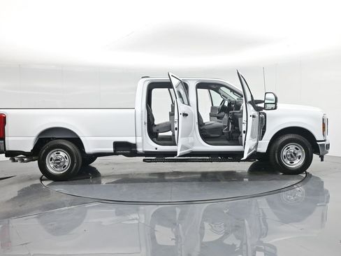 New 2026 Ford F350 XL w/ XL Chrome Package RWD image 4