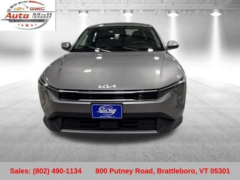 Used 2025 Kia K4 EX image 9
