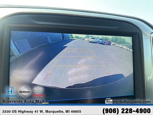 Used 2021 Chevrolet Silverado 1500 LT AWD/4WD image 22