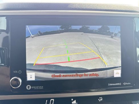 Used 2022 Toyota Tundra SR5 w/ SR5 Convenience Package AWD/4WD image 14