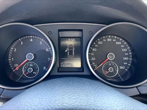 Used 2013 Volkswagen GTI 4-Door image 23