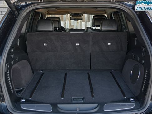 Used 2012 Jeep Grand Cherokee SRT8 w/ Luxury Group II image 28