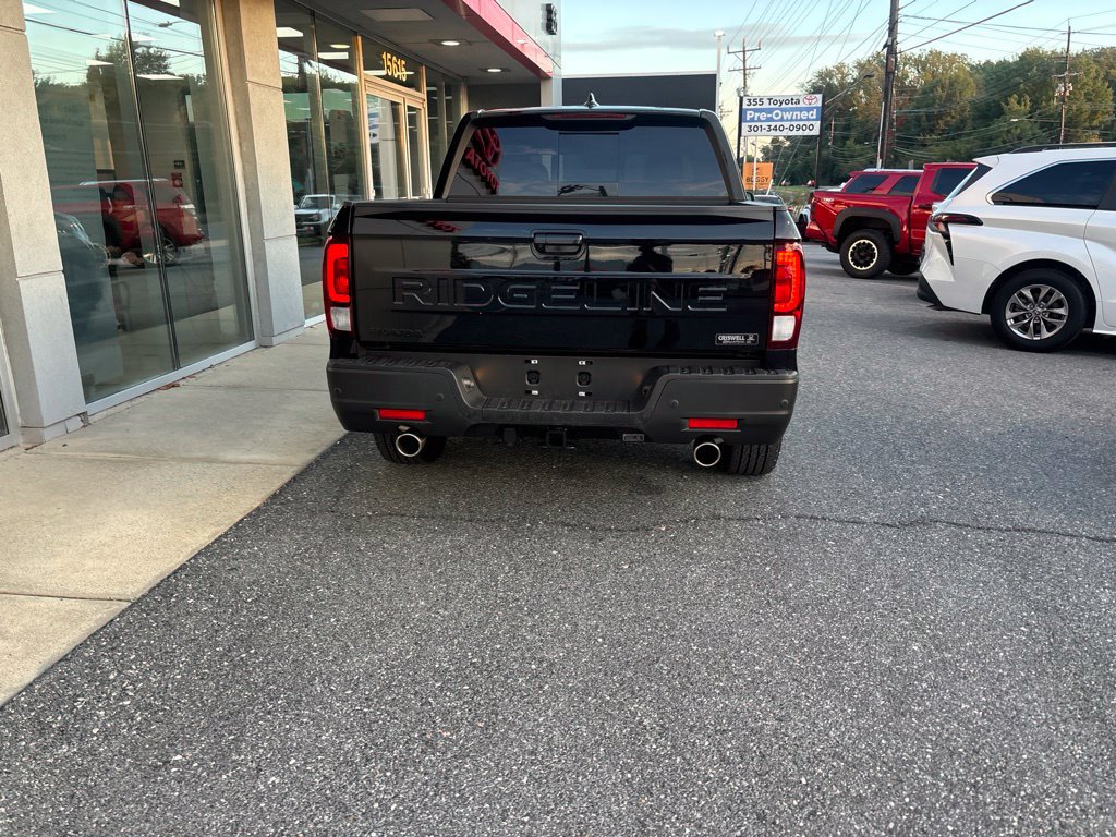 Used 2026 Honda Ridgeline Black Edition image 4