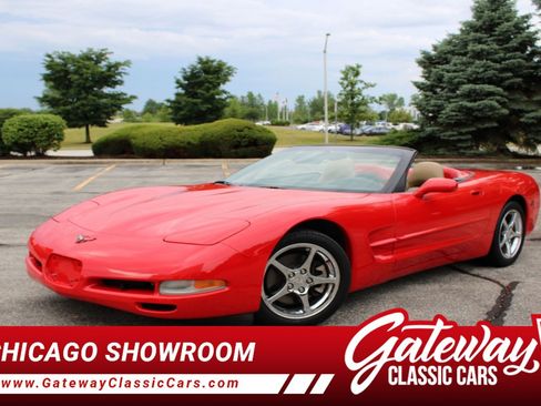 Used 2000 Chevrolet Corvette w/ Memory Pkg image 1