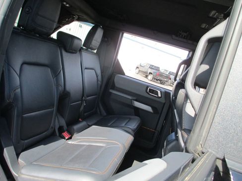 Used 2022 Ford Bronco Badlands image 22