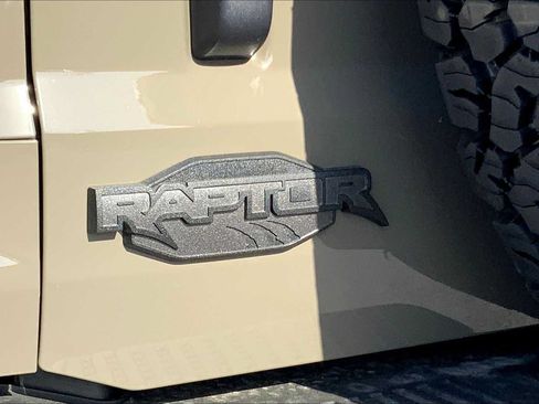 Used 2025 Ford Bronco Raptor AWD/4WD image 15