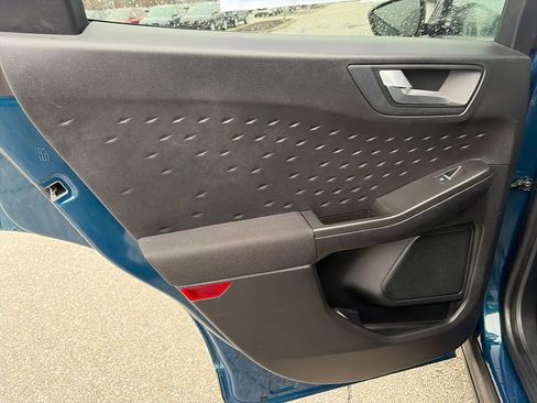 Used 2020 Ford Escape SE image 22