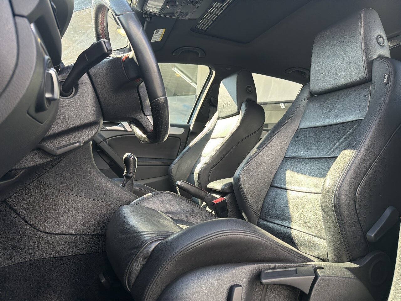 Used 2012 Volkswagen GTI Autobahn FWD image 25