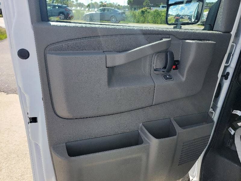 Used 2025 Chevrolet Express 3500 w/ Power Convenience Package RWD image 17