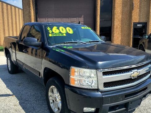 Used 2009 Chevrolet Silverado 1500 LTZ w/ Safety Package image 8