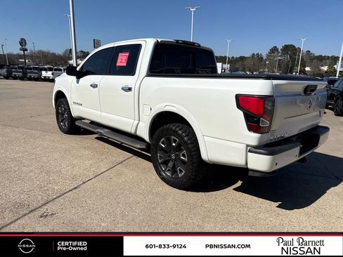 Certified 2021 Nissan Titan Platinum Reserve w/ Moonroof Package image 32