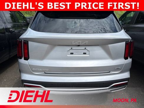 Used 2023 Kia Sorento EX AWD/4WD image 11