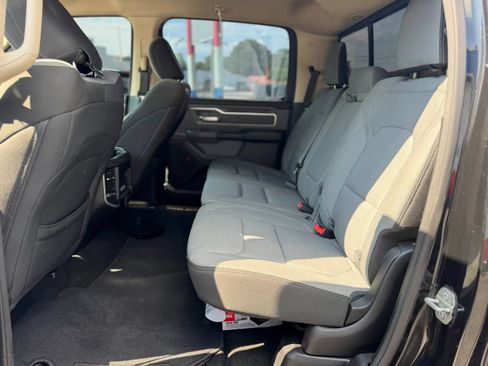 Used 2020 RAM 1500 Big Horn AWD/4WD image 10