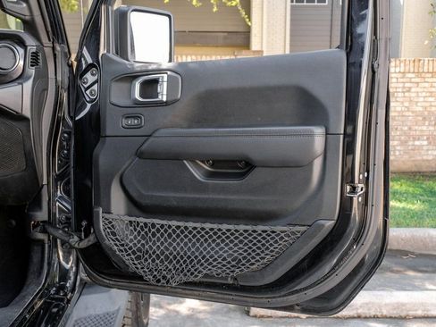 Used 2021 Jeep Wrangler Unlimited Sahara image 56