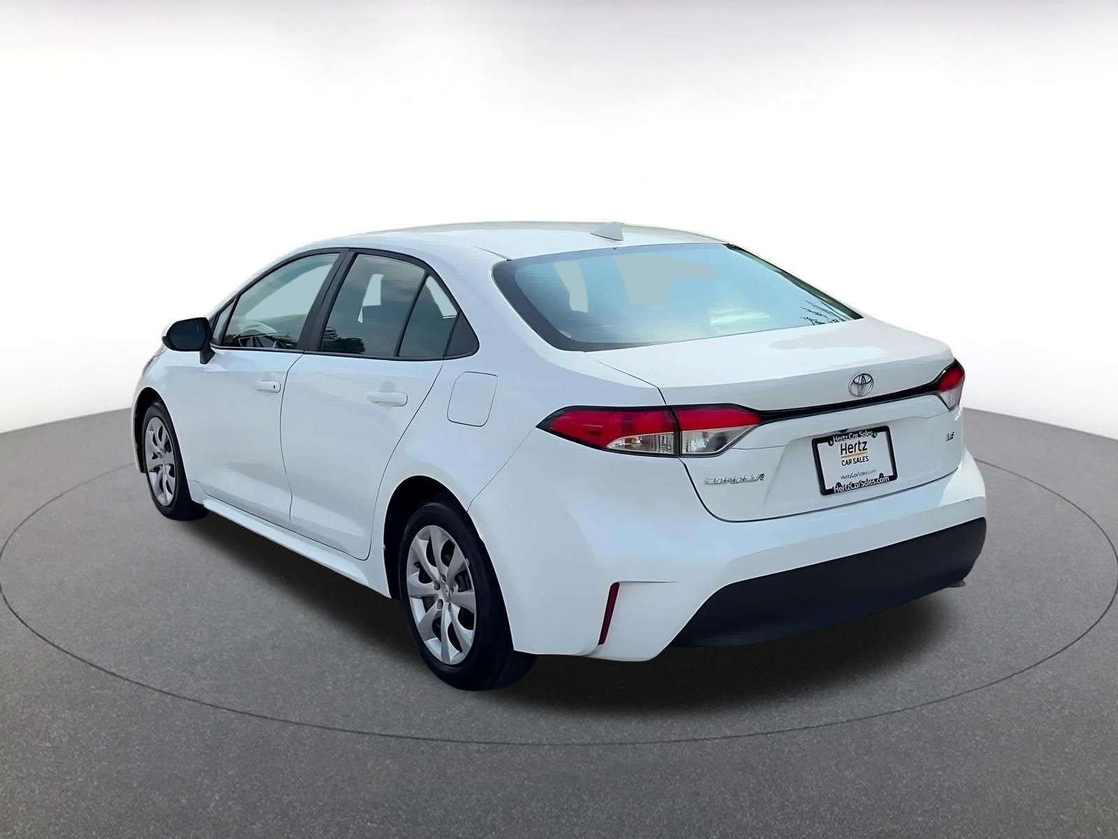 Used 2025 Toyota Corolla LE FWD image 10
