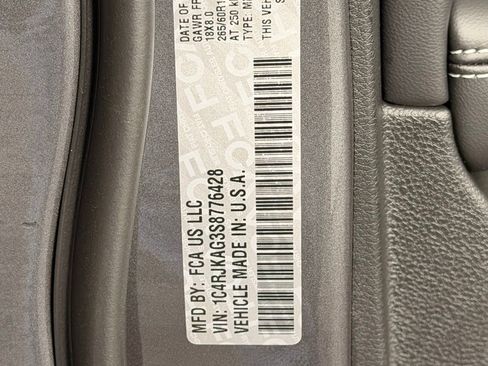 New 2025 Jeep Grand Cherokee L Laredo AWD/4WD image 9