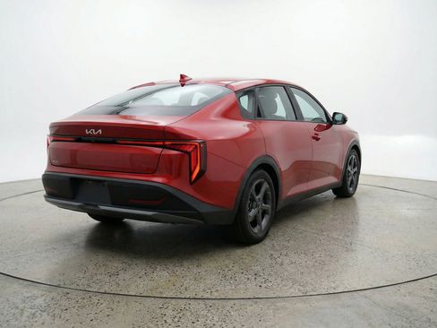 Used 2025 Kia K4 FWD image 9