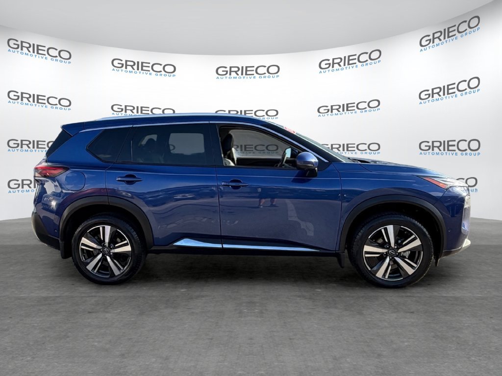 Certified 2023 Nissan Rogue Platinum FWD image 8
