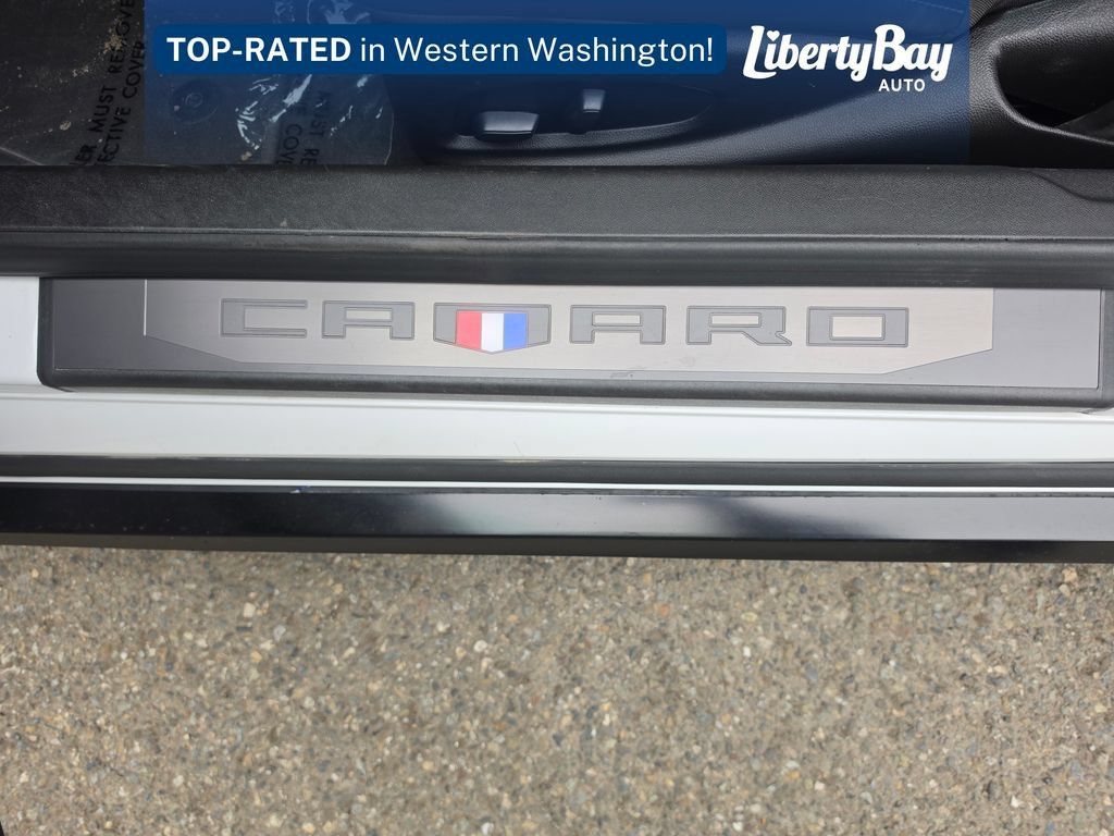 Used 2022 Chevrolet Camaro LT RWD image 34