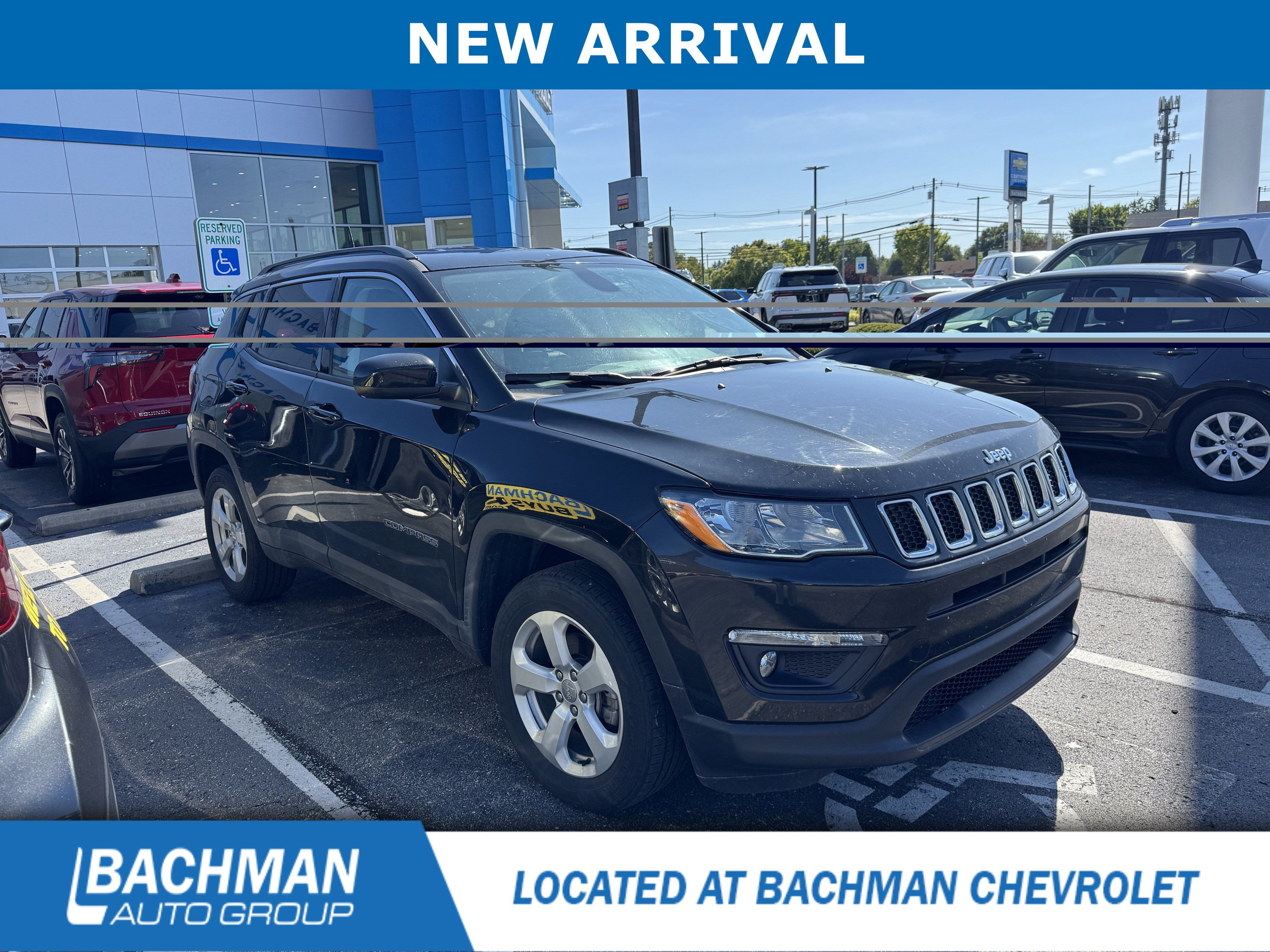 Used 2020 Jeep Compass Latitude w/ Cold Weather Group AWD/4WD image 2