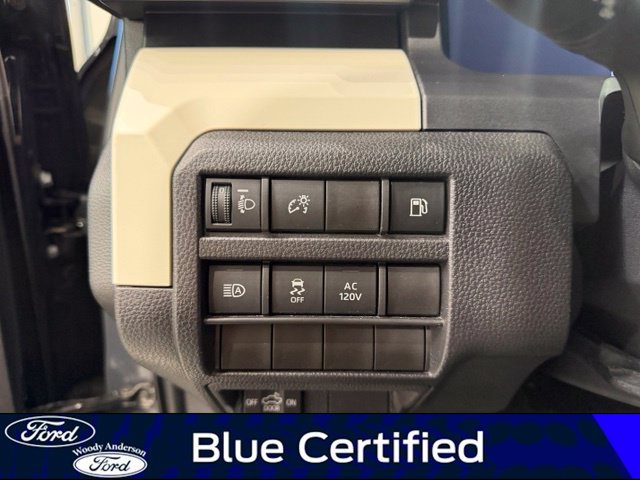 Used 2024 Toyota Tacoma TRD Off-Road AWD/4WD image 19