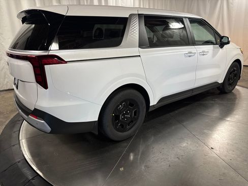 New 2026 Kia Carnival image 8